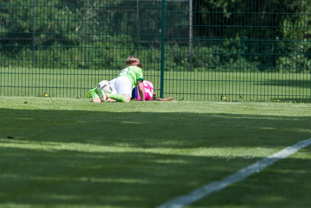 Bild 111 - wBJ HSV - VfL Wolfsburg : Ergebnis: 4:1